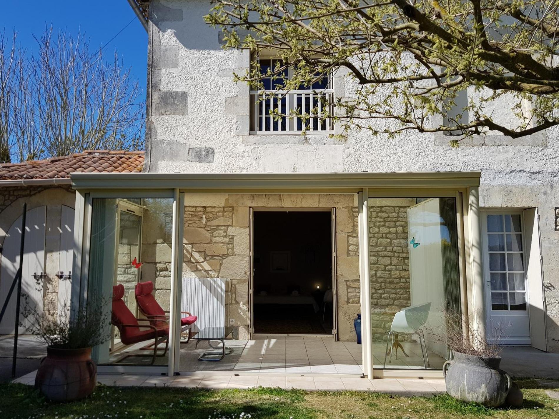 Domaine De Pelouaille - Chambre D'Hotes Saint-Jean-dʼAngély 外观 照片
